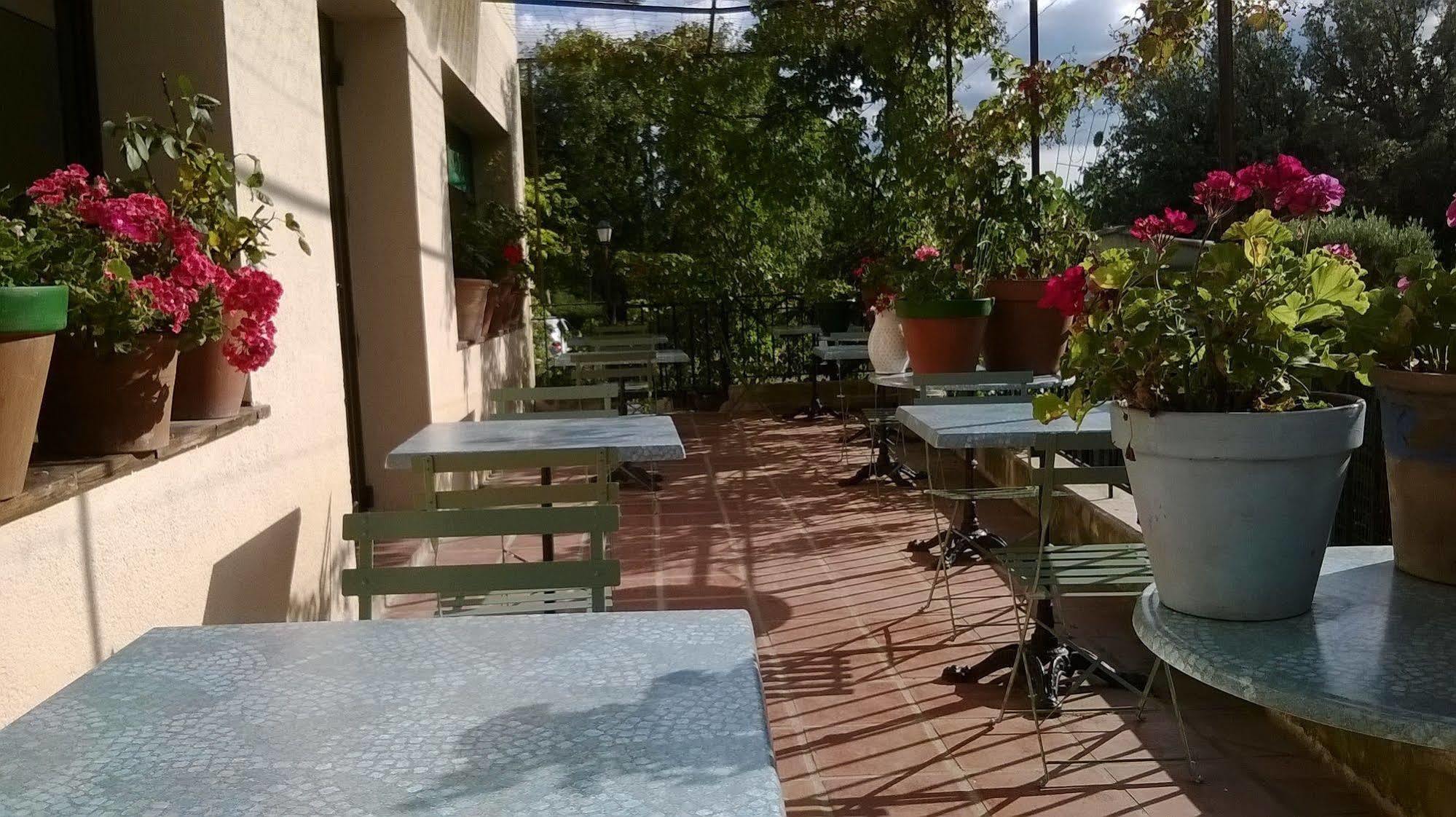 Hotel Sainte Anne "Le Verdon" เลซาล-ซูร์-แวร์ดง ภายนอก รูปภาพ